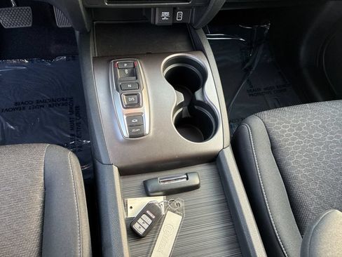 Used 2023 Honda Ridgeline Sport image 15