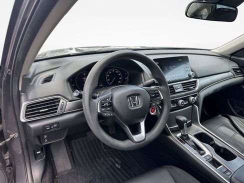 Used 2018 Honda Accord LX image 11