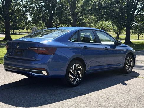 Used 2022 Volkswagen Jetta SEL FWD image 4