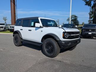 New 2026 Ford Bronco Outer Banks w/ Sasquatch Package AWD/4WD video 2