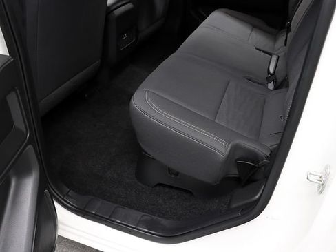 Used 2023 Nissan Frontier SV w/ Technology Package RWD image 31