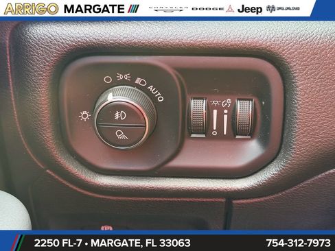 Used 2019 RAM 1500 Big Horn RWD image 29