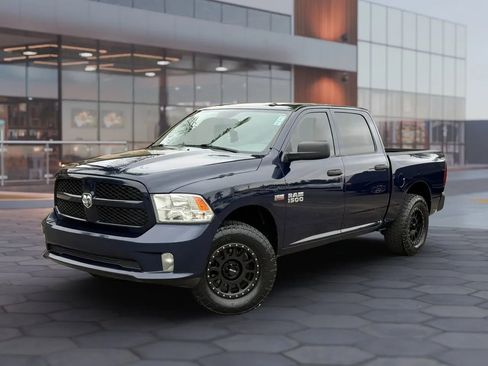 Used 2018 RAM 1500 Express w/ Express Value Package RWD image 2
