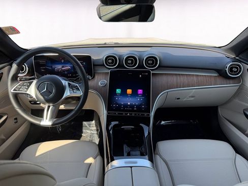 Used 2025 Mercedes-Benz C 300 Sedan image 10