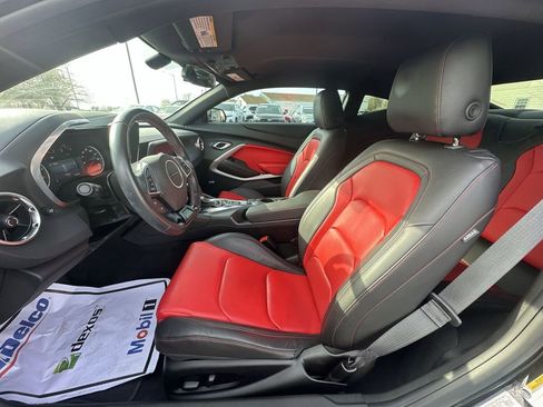 Used 2024 Chevrolet Camaro LT w/ Technology Package image 11