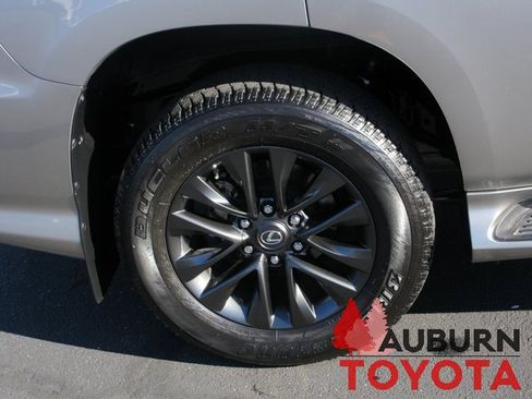 Used 2023 Lexus GX 460 Premium image 5