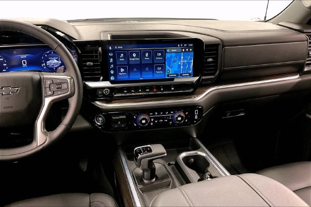 Used 2025 Chevrolet Silverado 1500 RST AWD/4WD image 7