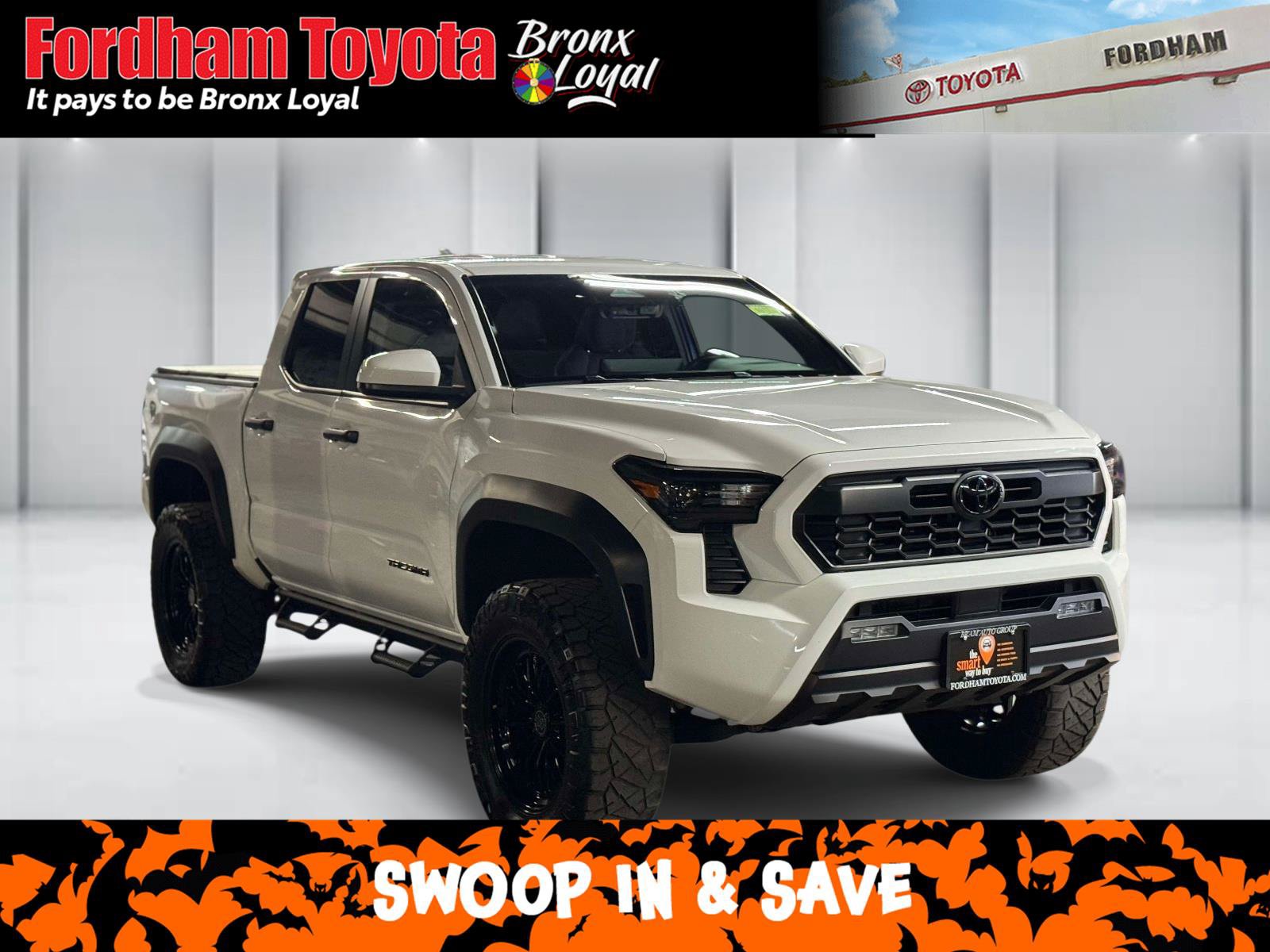 Used 2024 Toyota Tacoma TRD Off-Road AWD/4WD image 1