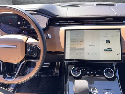 Used 2023 Land Rover Range Rover Sport SE Dynamic image 21