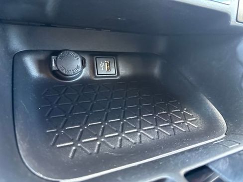 Used 2023 Toyota RAV4 AWD Hybrid image 30