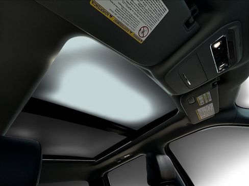 Used 2025 Ford F250 Lariat image 23