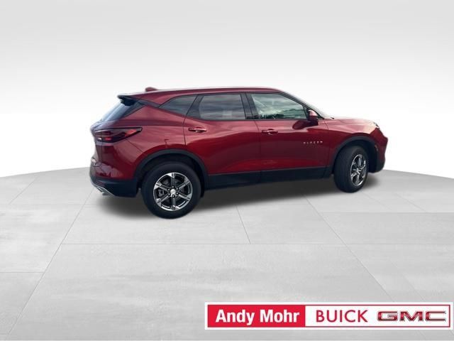 Used 2025 Chevrolet Blazer LT FWD image 10