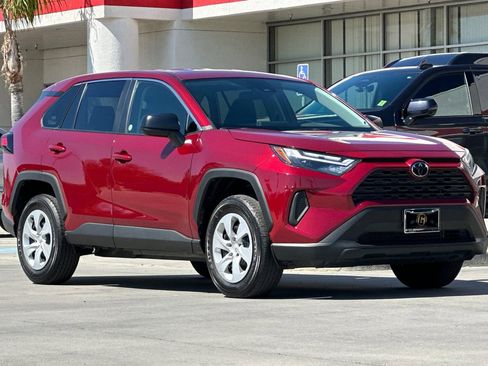 Used 2025 Toyota RAV4 LE image 8