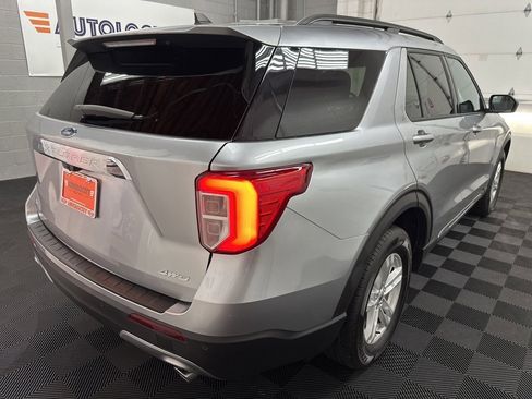 Used 2024 Ford Explorer XLT w/ Equipment Group 202A image 10