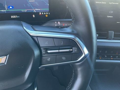 Used 2025 Chevrolet Equinox LT AWD/4WD image 12