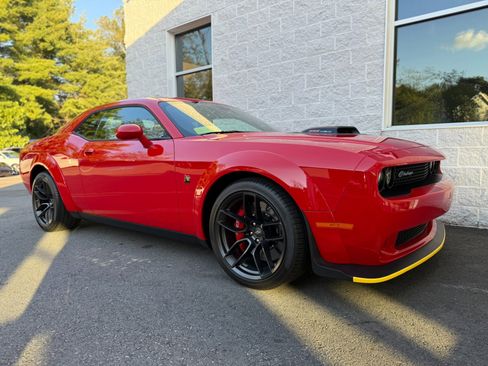 Used 2022 Dodge Challenger R/T Scat Pack RWD image 33
