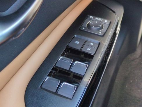 Used 2022 Lexus ES 350 w/ Premium Package image 23