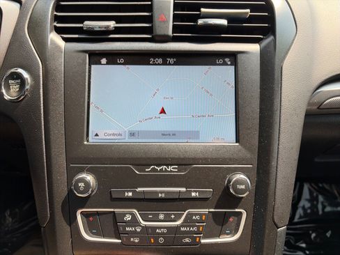 Used 2019 Ford Fusion SE w/ Equipment Group 151A FWD image 23