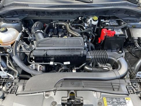 Certified 2025 Ford Escape Active AWD/4WD image 11