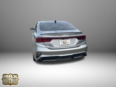Used 2022 Kia Forte GT-Line w/ GT-Line Premium Package FWD image 7