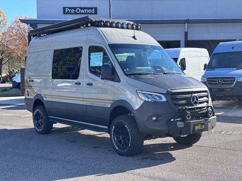 New 2025 Mercedes-Benz Sprinter 2500 image 1
