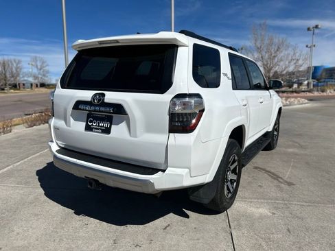 Used 2024 Toyota 4Runner TRD Off-Road Premium image 8