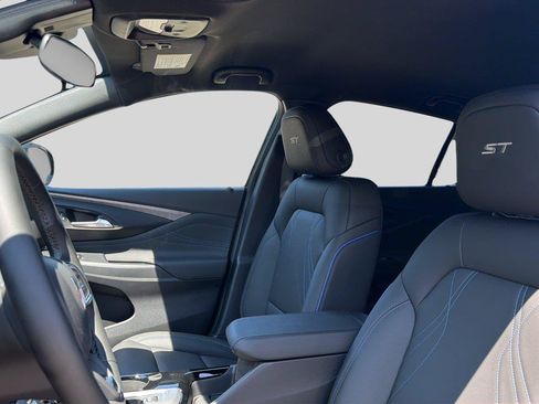 New 2026 Buick Envista Sport Touring w/ Convenience I Package FWD image 18