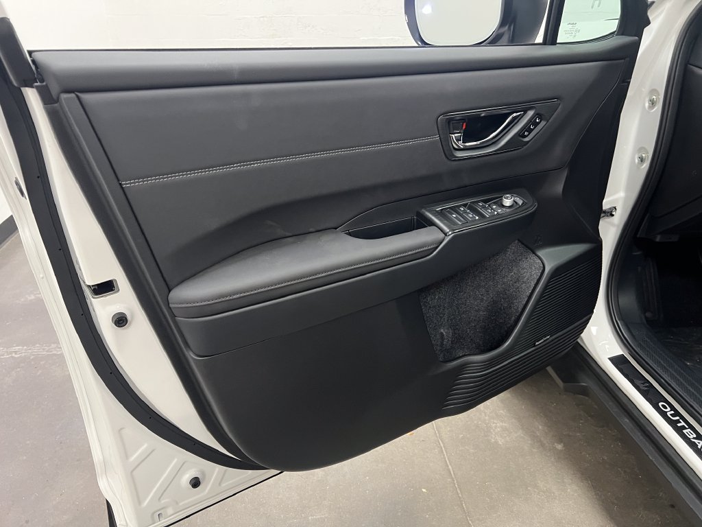 New 2026 Subaru Outback Touring AWD/4WD image 10