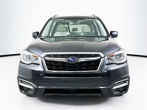 Used 2017 Subaru Forester 2.5i Premium AWD/4WD image 5