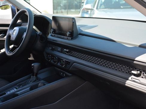 Used 2024 Honda Accord EX image 21