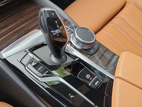 Certified 2023 BMW 540i w/ Premium Package RWD image 22