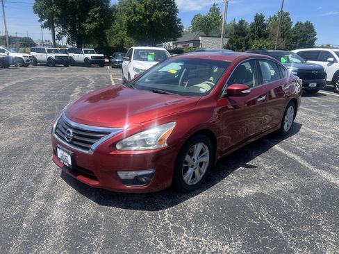 Used 2014 Nissan Altima 2.5 SL w/ Technology Package FWD image 4