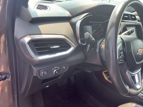 Used 2022 Chevrolet TrailBlazer ACTIV w/ Sun and Liftgate Package FWD image 15