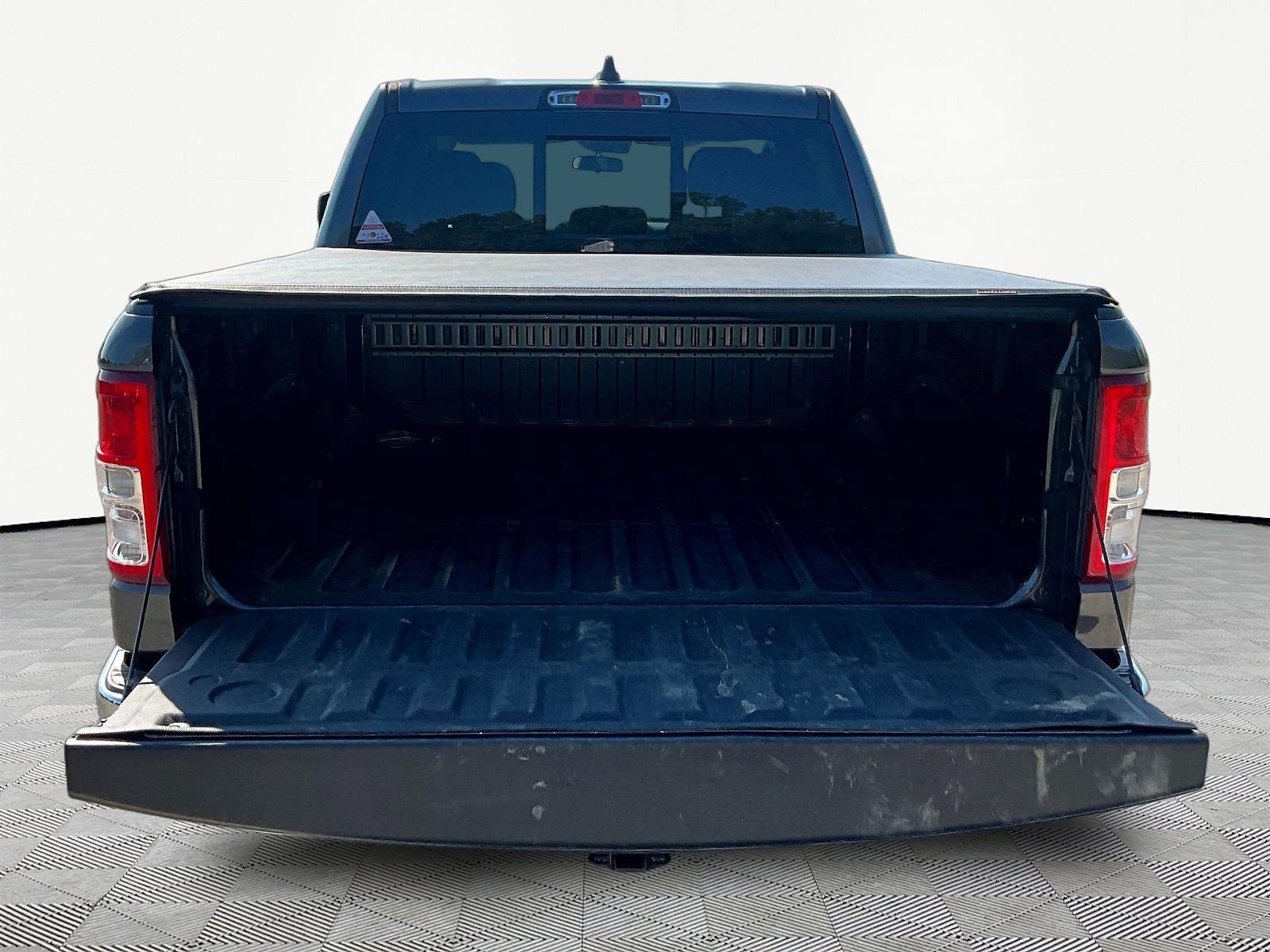 Used 2020 RAM 1500 Big Horn AWD/4WD image 7