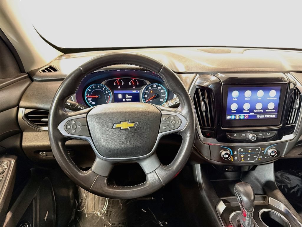 Used 2021 Chevrolet Traverse LT w/ LT Premium Package AWD/4WD image 24