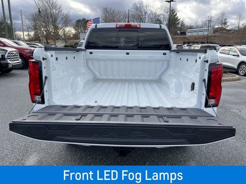 New 2024 Chevrolet Colorado LT w/ LT Convenience Package III image 26