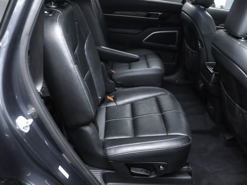Used 2021 Kia Telluride EX w/ EX Premium Package AWD/4WD image 30