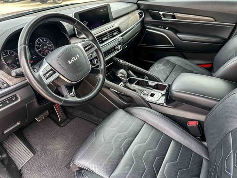 Used 2022 Kia Telluride SX w/ SX Prestige Package image 12