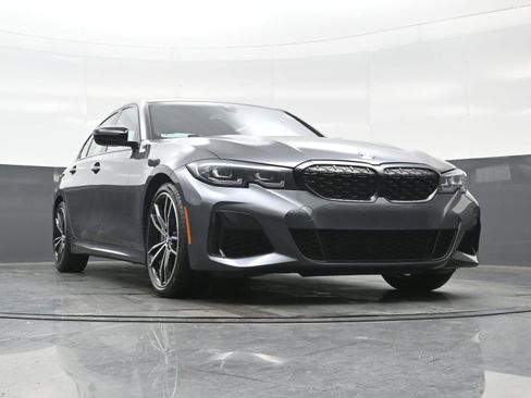 Used 2022 BMW M340i xDrive w/ Premium Package image 32