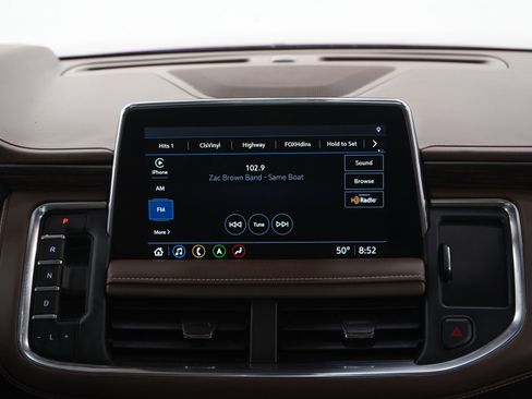 Used 2021 Chevrolet Suburban High Country w/ Premium Package AWD/4WD image 18