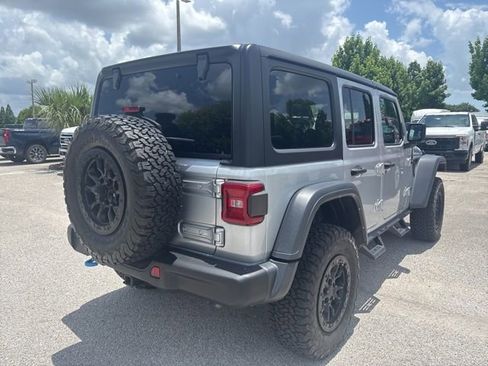 Used 2023 Jeep Wrangler Unlimited Rubicon 4xe AWD/4WD image 5