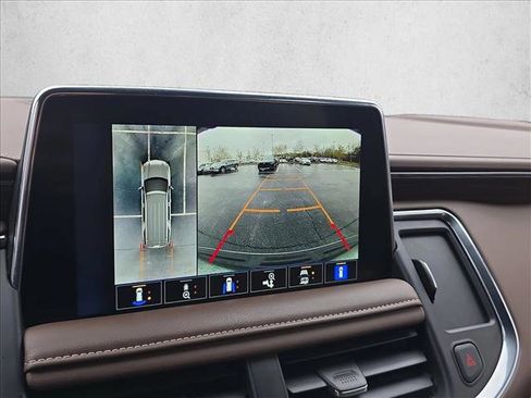 Used 2023 Chevrolet Tahoe High Country image 11