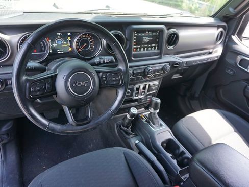 Used 2020 Jeep Wrangler Sport AWD/4WD image 6