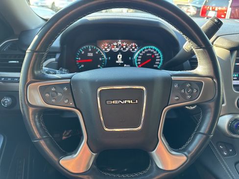 Used 2019 GMC Yukon XL Denali w/ Denali Ultimate Package image 22