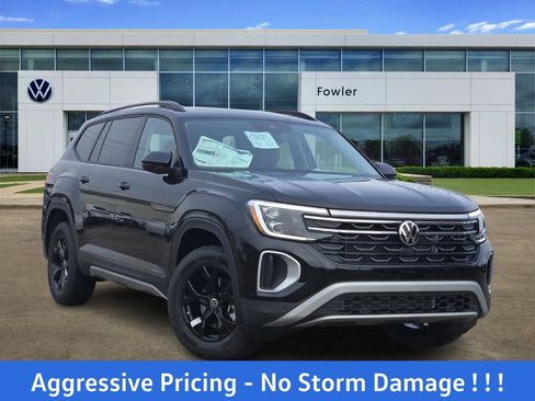 New 2026 Volkswagen Atlas Peak Edition image 1