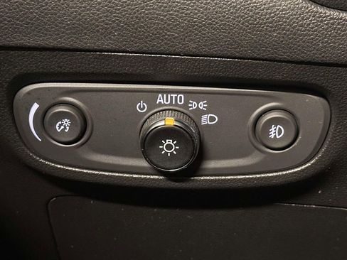 Used 2023 Buick Encore GX Preferred w/ Cold Weather Comfort Package AWD/4WD image 20