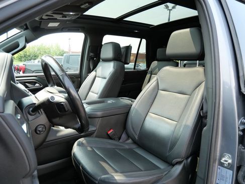 Used 2021 Chevrolet Tahoe Z71 w/ Z71 Off-Road Package AWD/4WD image 11