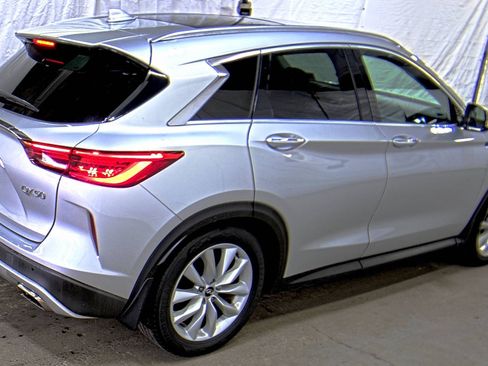 Used 2019 INFINITI QX50 Essential w/ Proactive Package AWD/4WD image 5