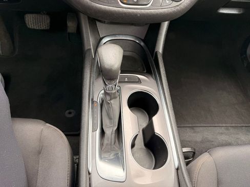 Used 2021 Chevrolet Malibu LT FWD image 23