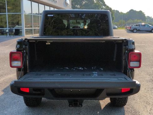 Used 2022 Jeep Gladiator Sport AWD/4WD image 13